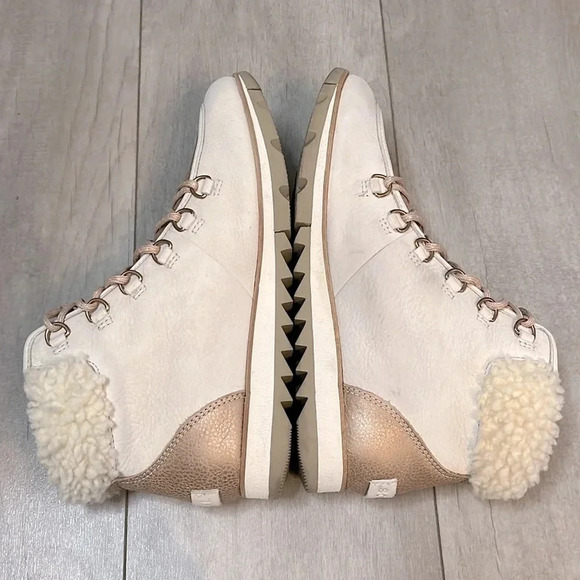 SOREL Women's Harlow Lace Lux Waterproof Leather Booties, Size 8.5 - Picture 10 of 10